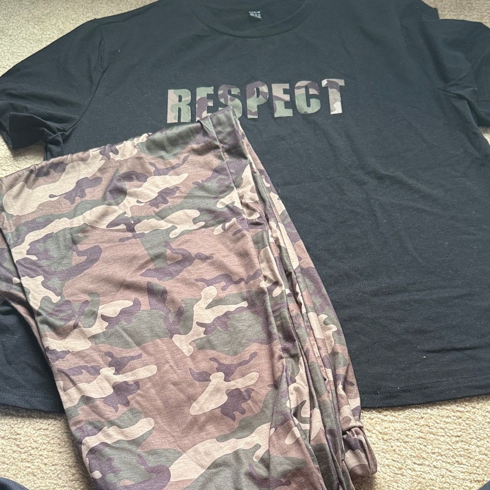 Black 'Respect' T-Shirt and Camouflage Pants Set